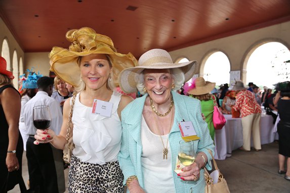 HatLunch010.jpg