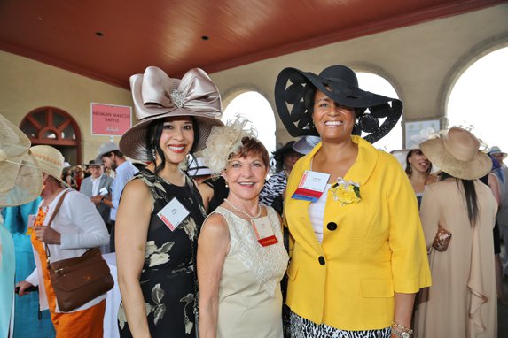 HatLunch020.jpg