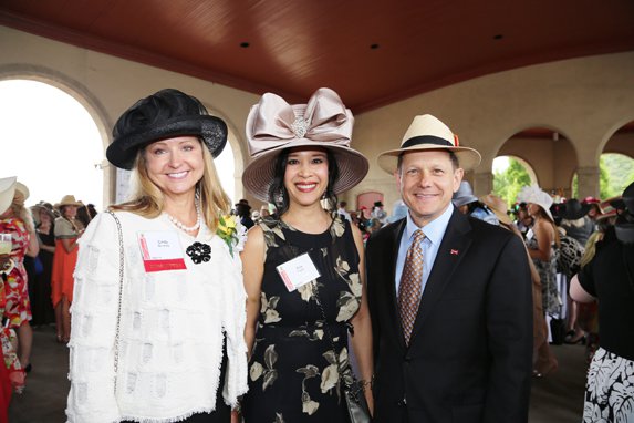 HatLunch028.jpg