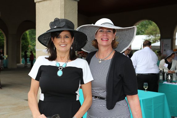 HatLunch047.jpg