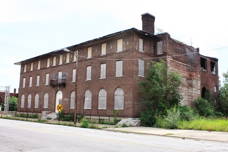 Naffziger%20National%20Catholic%20Community%20House%20420%20St.%20Louis%20Avenue.JPG