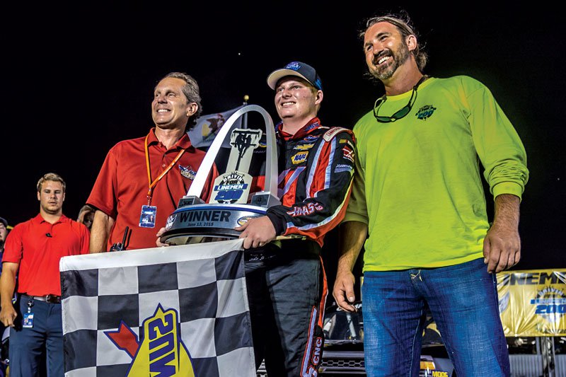 DrivinforLinemen-2015-Curtis-Chad-winner-VL.jpg