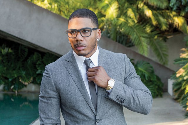 The St. Louis Symphony rides wit Nelly