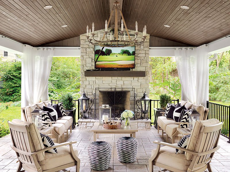 How a Webster Groves couple created an ideal setting for alfresco entertaining