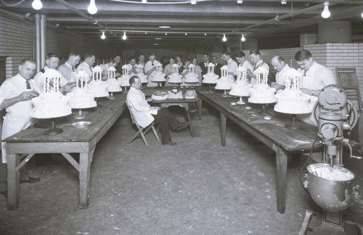 A look back at St. Louis wedding cakes in 1931