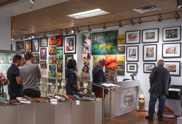 New art gallery, Artisans in the Loop, now open on Delmar