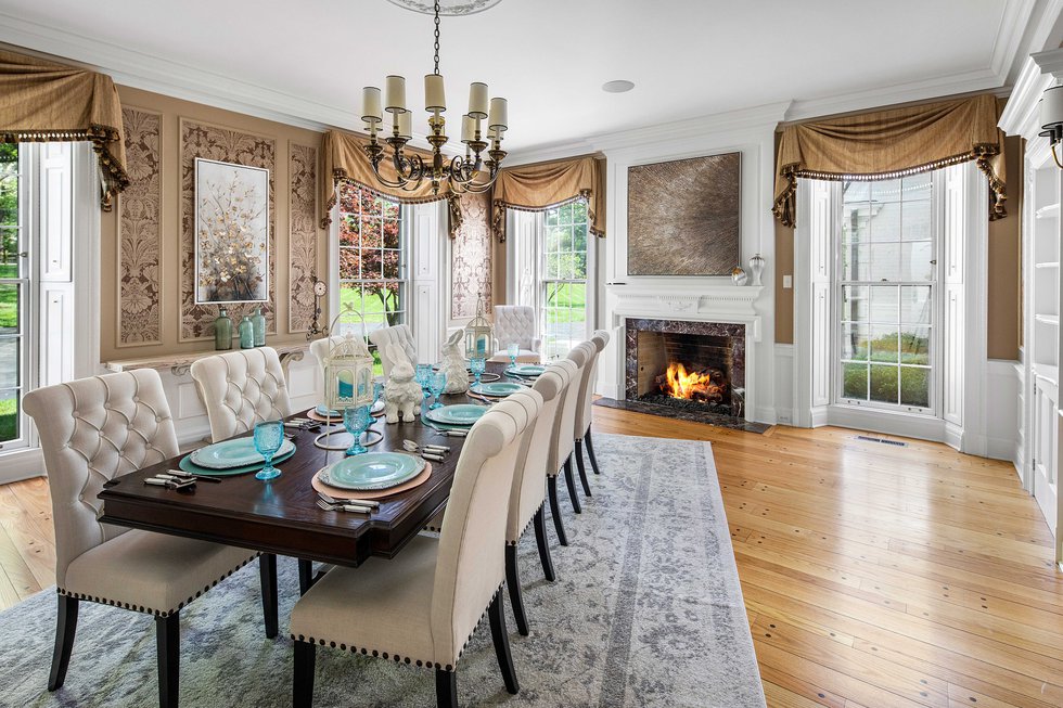 Katie%20McLaughlin_1751%20N%20Woodlawn_49.jpg