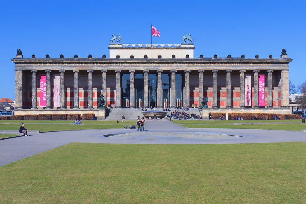 Karl%20Friedrich%20Schinkel%2C%20Altes%20Museum%2C%20Berlin%2C%20Photograph%20by%20Avda.jpg