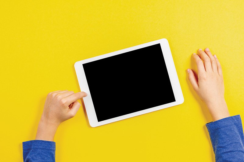 7 tips for balancing your student’s screen time
