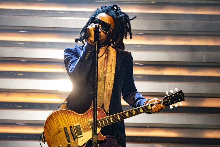 Lenny Kravitz plays a stirring show at the Fox Theatre | St. Louis