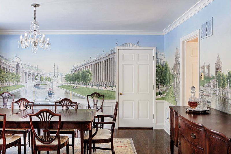 A 1950s Colonial called for a 1904 World’s Fair mural