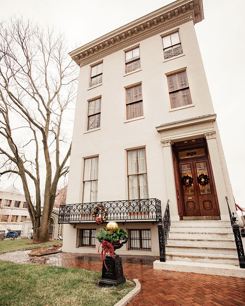 What it’s like to reside in a storied museum in the heart of the city