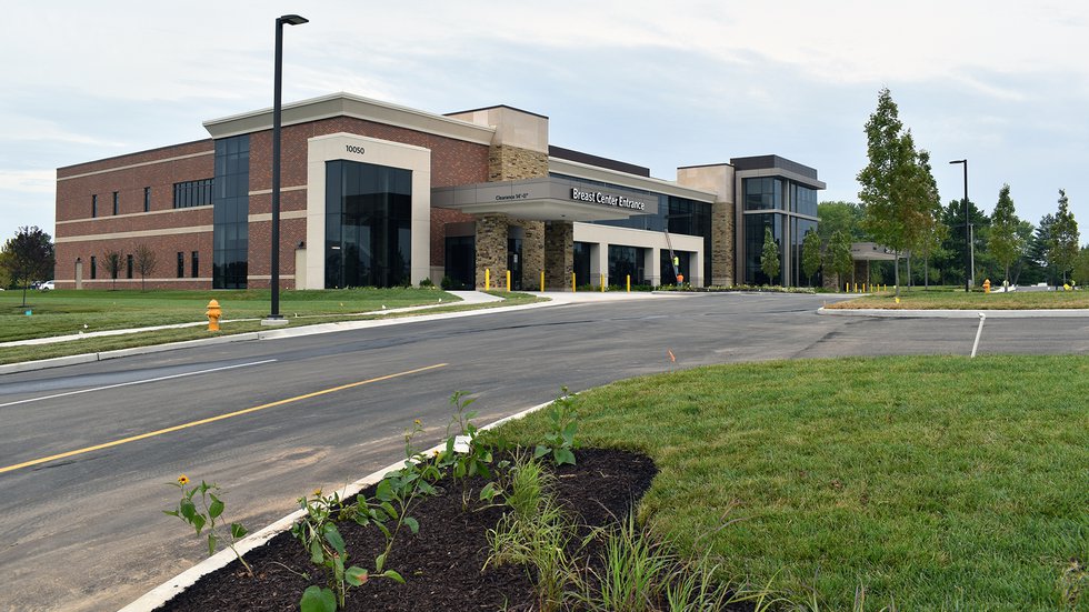 MHS%20Breast%20Center%20Entrance.jpg