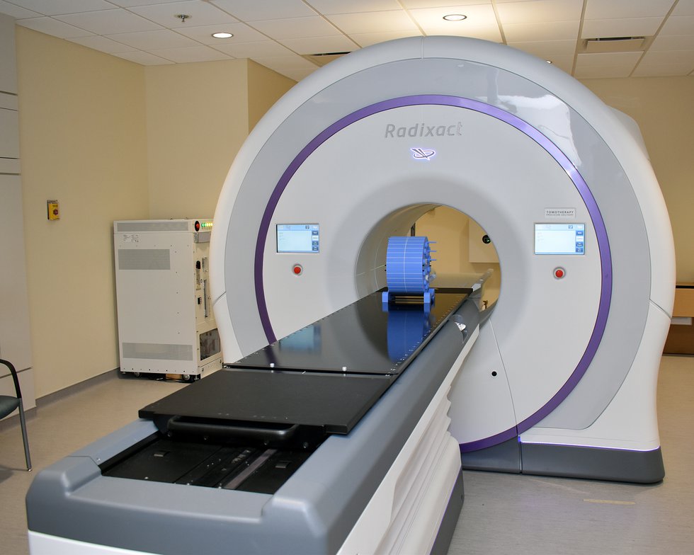 MHS%20Radixact%20radiation%20treatment%20machine%201.jpg