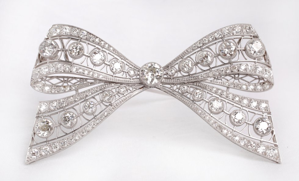 Edwardian%20Bow%20Brooch.jpg