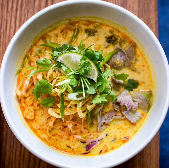 khao%20soi_crop_Pernikoff.jpg