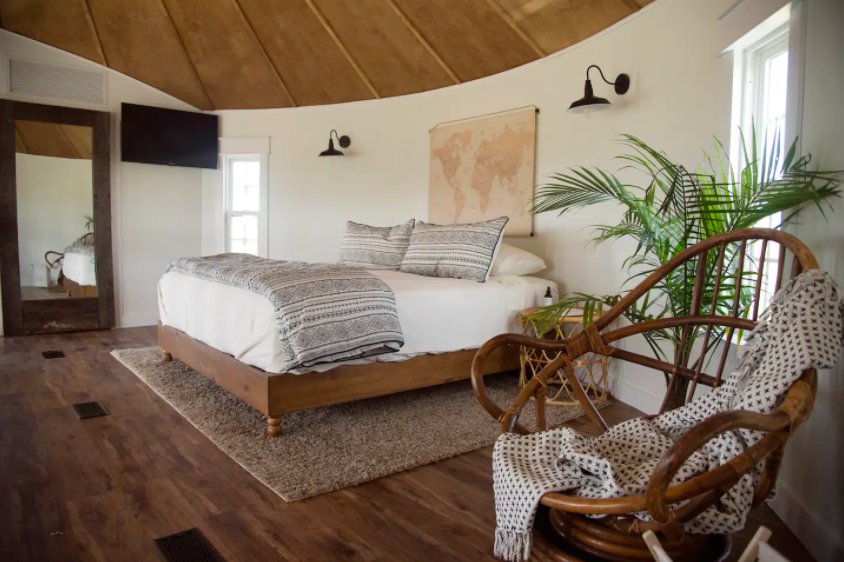 loft%20bedroom.png