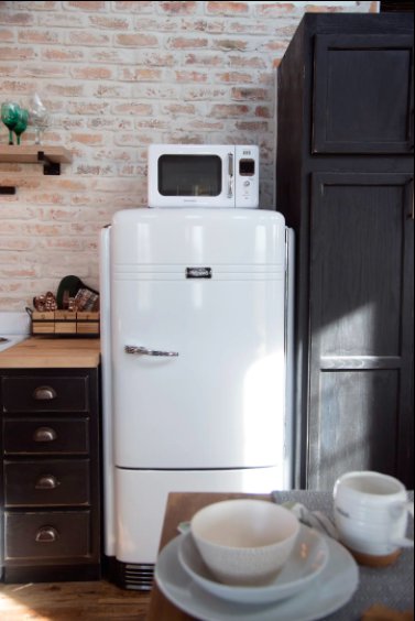 vintage%20fridge.png