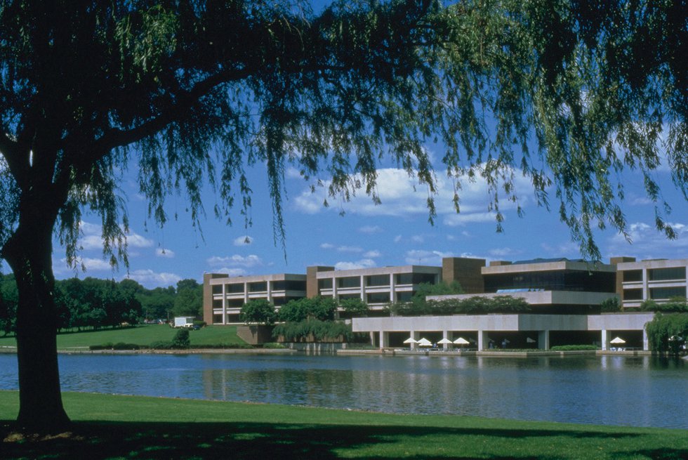 Bristol%20Myers%20Squibb%20Campus_Credit%20HOK.jpg