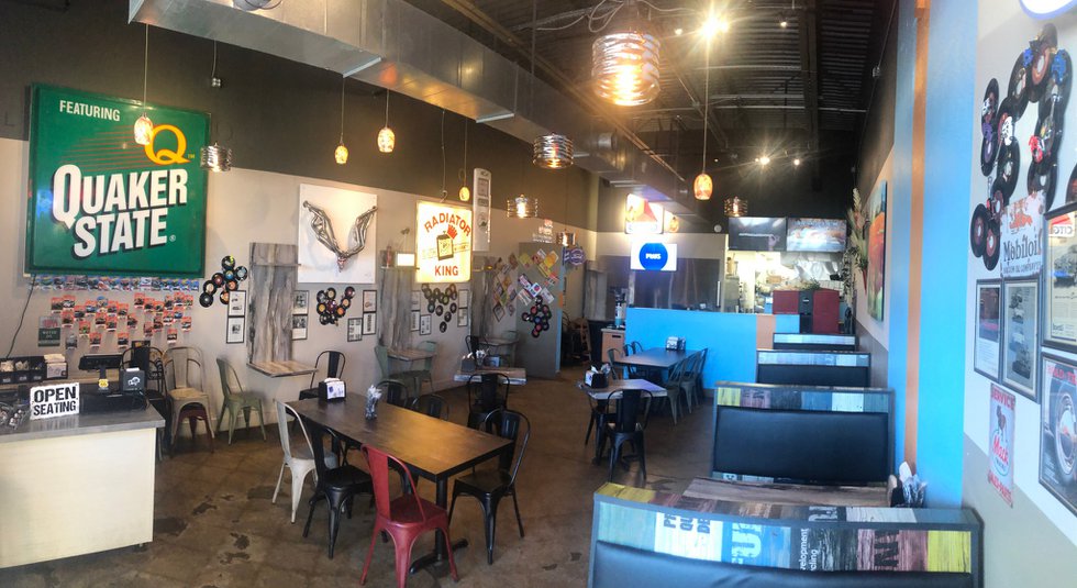 Chappy’s opens for burgers and fried chicken in Edwardsville