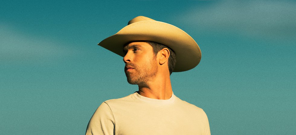 Dustin Lynch is coming to The Factory, and he’s in full “Party Mode”