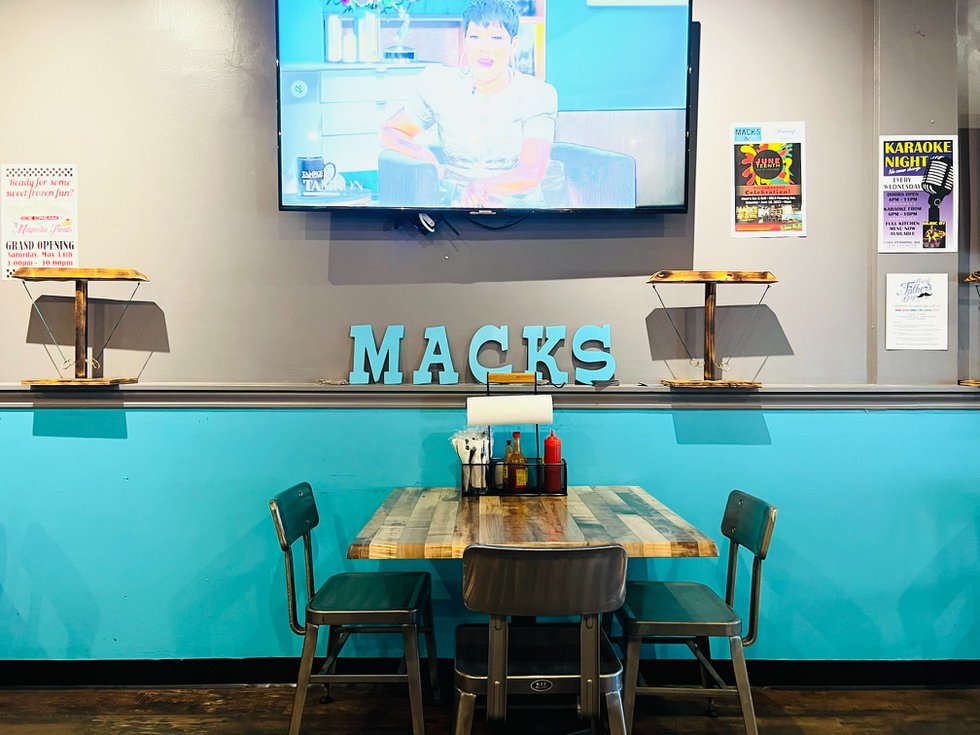 Restaurant.jpg
