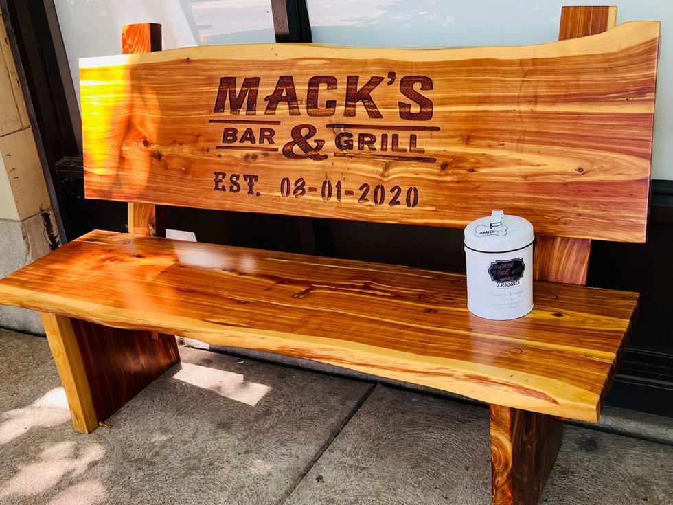Macks_bench.jpg