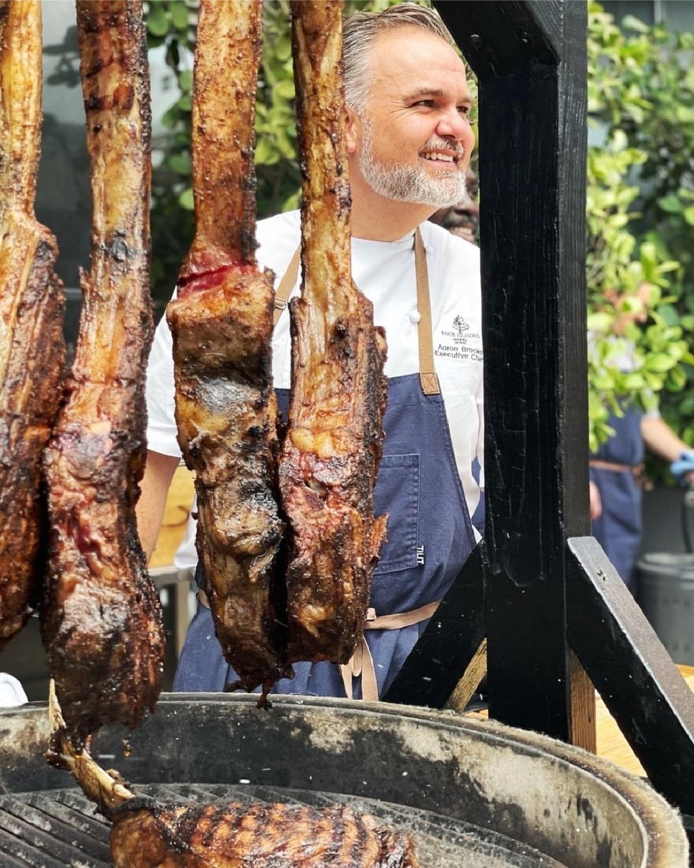 289574422_973832623282489_6408648893104839954_n_guest%20chef1.jpg