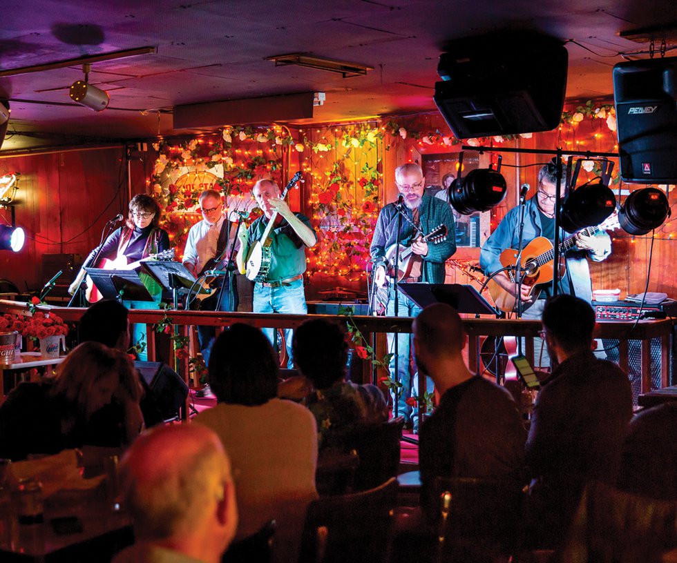 Rose-Bowl-Band-Angle_Eddie-Scott-Photo.jpg