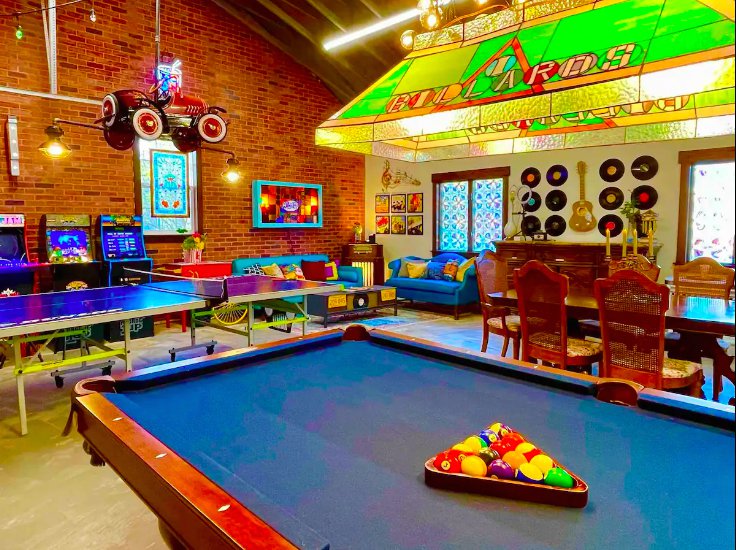 Billiards%20Table.png