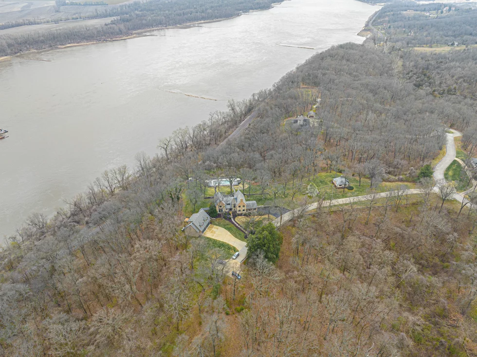 110_Overlook_High-49.webp