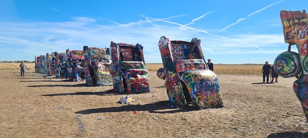 Anterior_view_of_Cadillac_ranch.webp