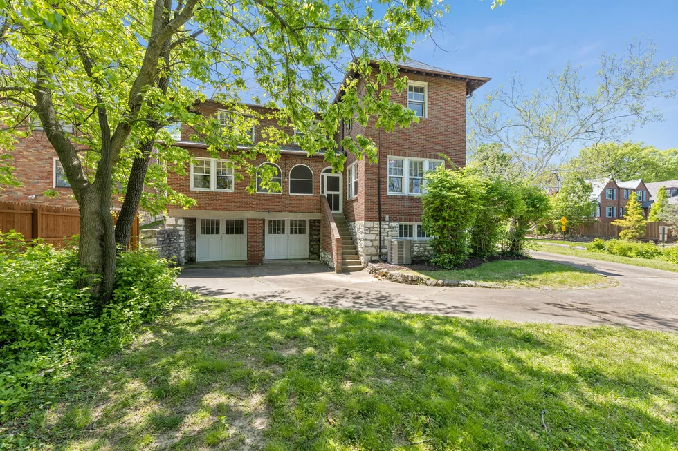 33-print-30_Exterior.webp