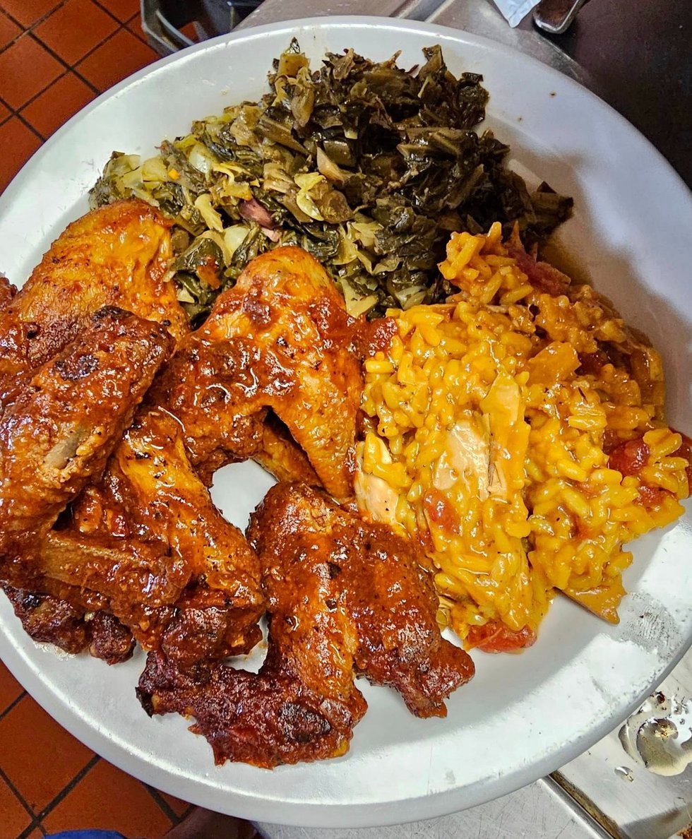 fd%20wings%2C%20caribbean%20rice%2C%20cabbage%20and%20collards.jpg