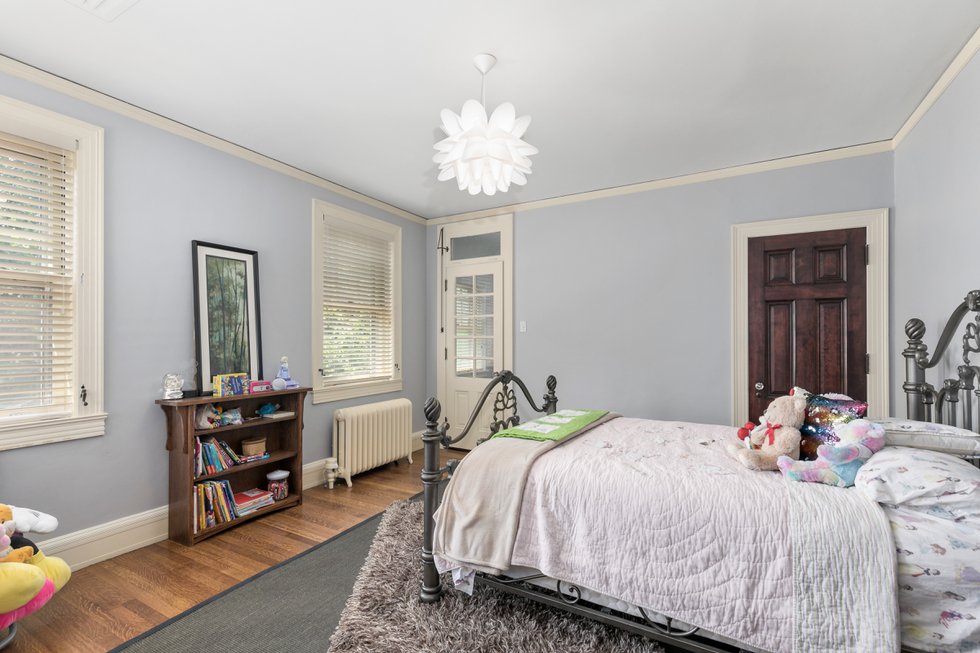 6%20Portland%20Pl%20St%20Louis%20MO-print-043-053-PortlandPl100-4200x2800-300dpi.jpg