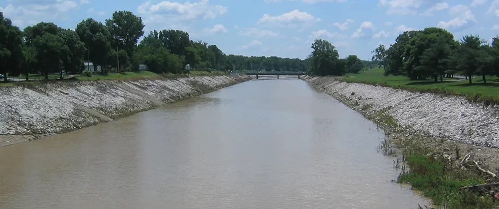 River_des_Peres_Lansdowne.webp