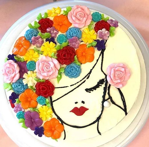 La%20Patisserie%20cake.jpg