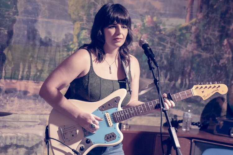 Beth%20Bombara%20007.JPG