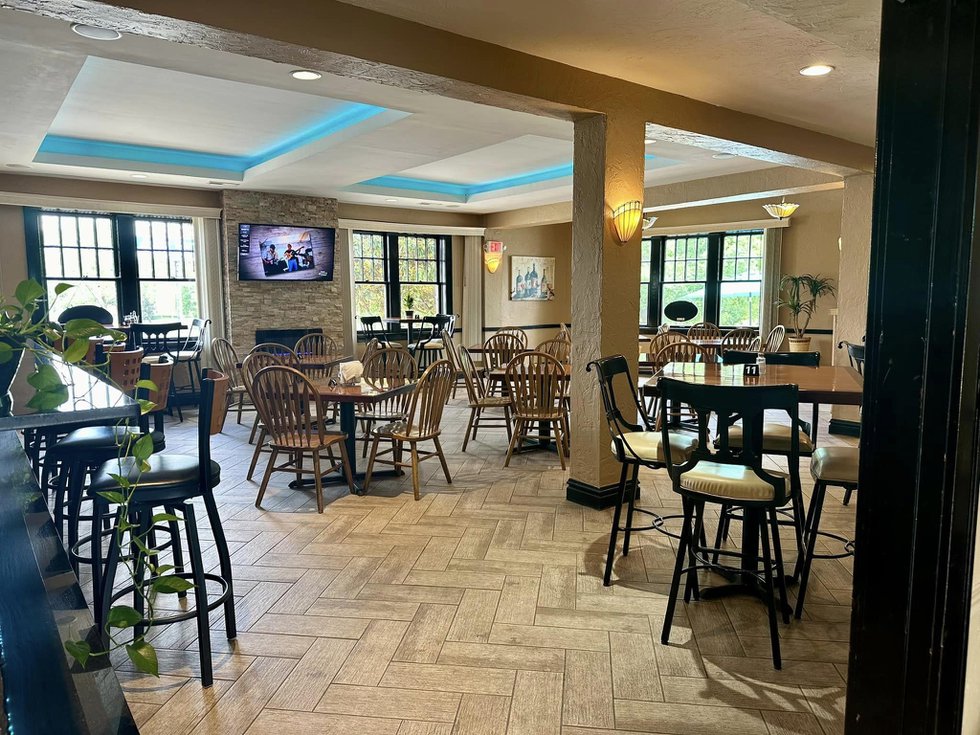 interior%20dining%20room_use.jpg