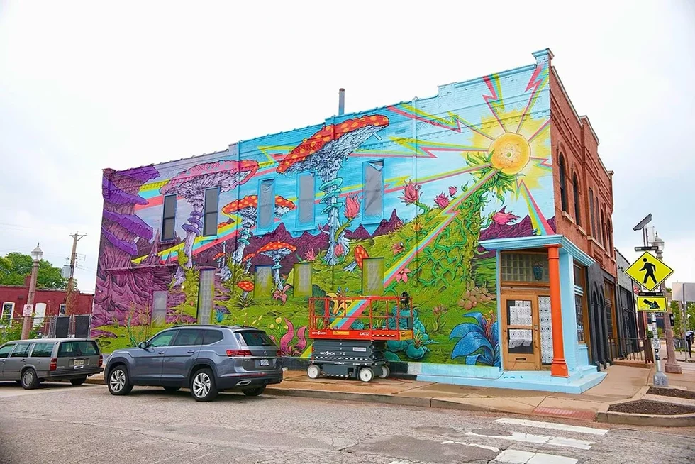 Atomic%20by%20Jamo%20Mural%20_%20Photo%20by%20Samuel%20Birk.webp