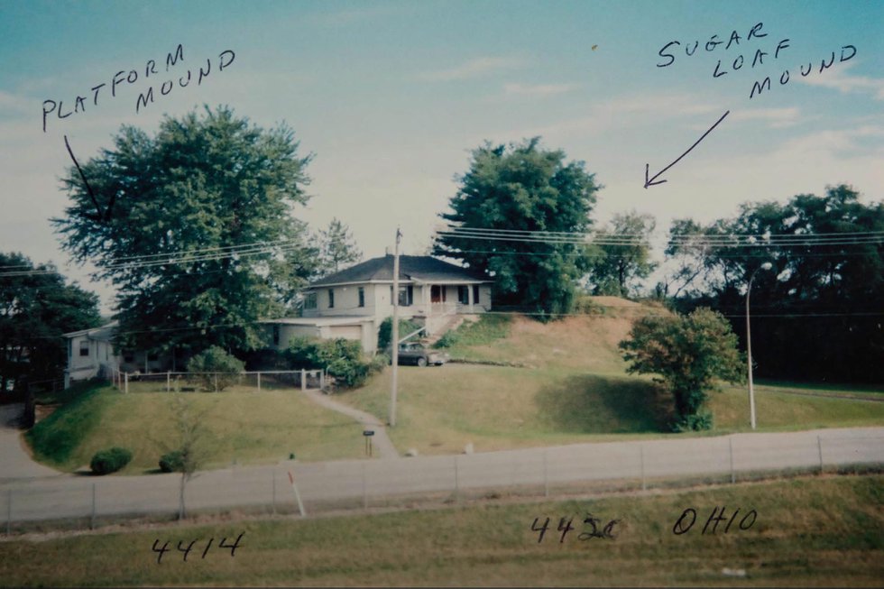01%20-%20Counterpublic-2023-Sugarloaf-Mound.jpg