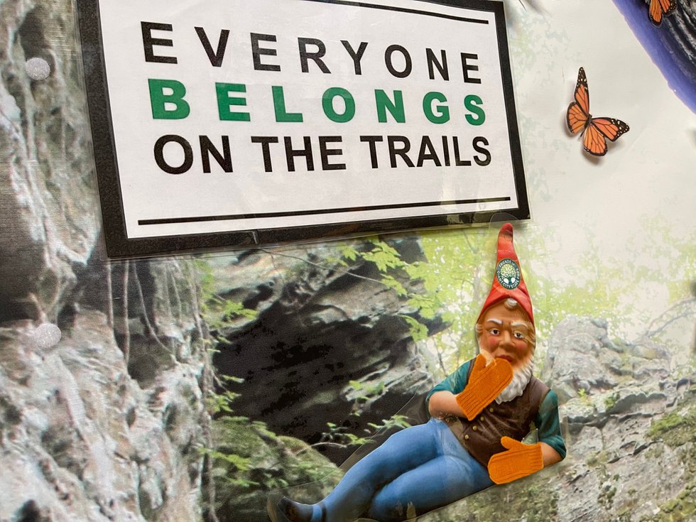 Gnome%20sign%20%281%29.jpg