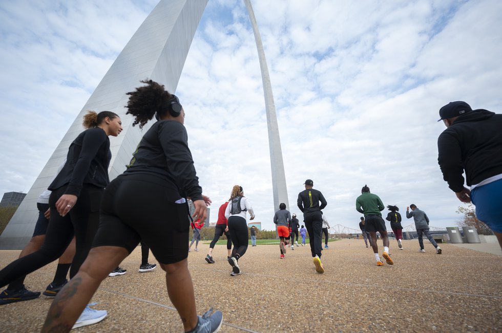 How St. Louis Run Crew is transforming local run club culture