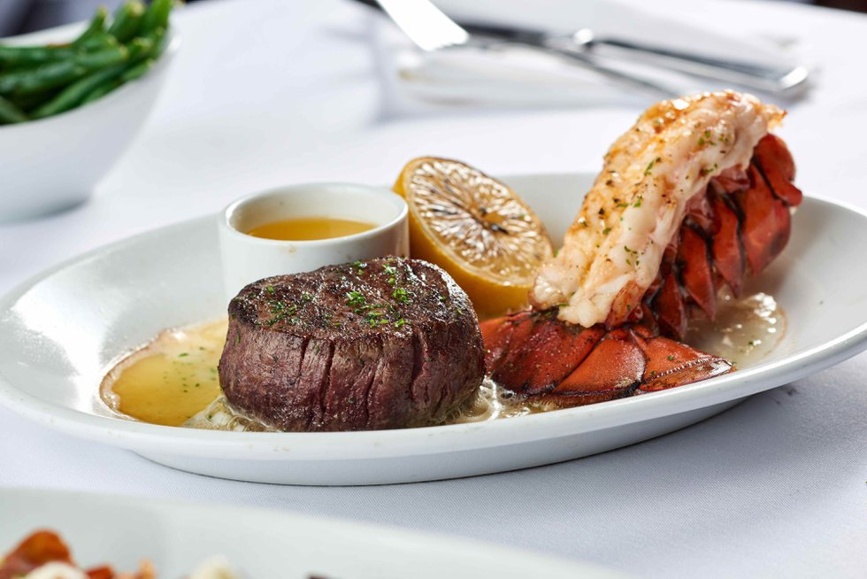 Filet%20%26%20Lobster%20Tail_4000.jpg