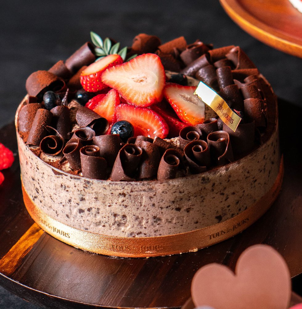 Chocolate%20Cloud%20Cake_crop_2500.jpg